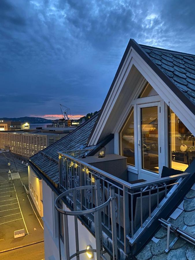 Penthouse With Private Balcony In The City Centre Of Bergen Apartamento Exterior foto